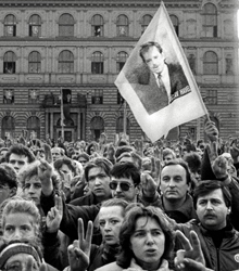 La Universidad Complutense acoge ‘1989: La llegada de la democracia’
