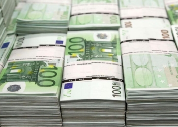 España cerró 2020 con el mayor déficit de la UE (11%) y la cuarta mayor deuda (120%)