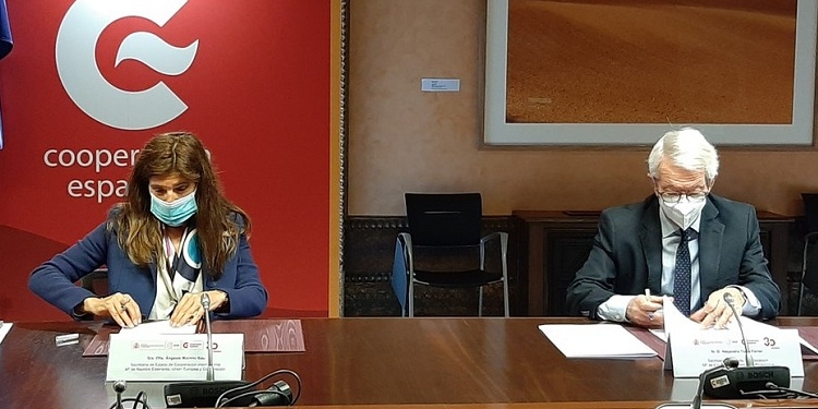 AECID y Educación firman un convenio para reducir el impacto educativo del COVID