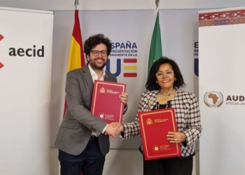 AECID y UA firman un Memorando de Cooperación de cinco millones de euros para mujeres y jóvenes
