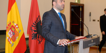 El embajador de Albania espera progresos en las relaciones con España