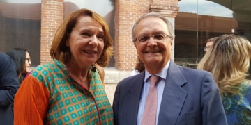 Presentación oficial de AMDE, que ya reúne a la mitad de las diplomáticas españolas