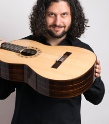 El músico Aaron Larget-Caplan llega al Instituto Internacional Madrid