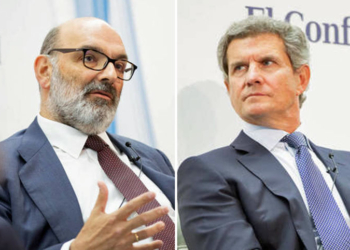 Fernando Abril Martorell y Francisco Riberas, durante sus intervenciones en el foro./ Fotos: El Confidencial