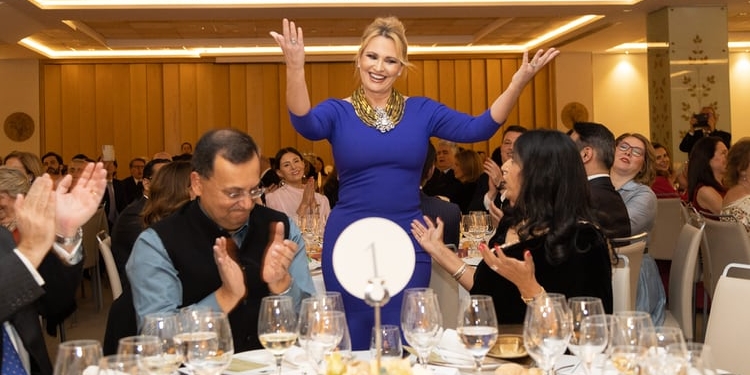 Ainhoa Arteta, Kristina Gharibiyan y Shreyashree Nag, estrellas de la Gala Benéfica de AIDE