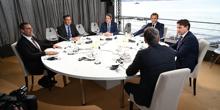 Sánchez pide que el Fondo de Recuperación y el MFP estén ratificados “antes del 1 de enero”