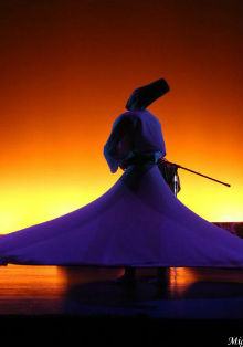 La danza sufí de Al Turaz Al Andalusí, en Casa Árabe de Madrid