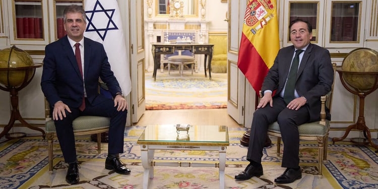 España niega acuerdo alguno con Israel para hacer frente a un Irán nuclear