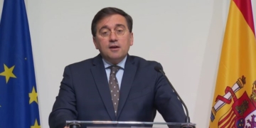Albares evita aclarar si se entregarán Patriots a Ucrania: “España no actúa a golpe de anuncio”