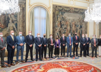 Albares se reunirá el 25 de noviembre con el Campo de Gibraltar para abordar el ‘Gibrexit’