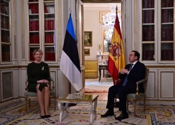 Albares y Robles anuncian más armas para Ucrania, pero eluden los detalles “por seguridad”