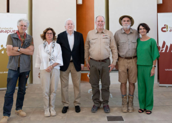 El Príncipe Alberto II de Mónaco visita los yacimientos de Atapuerca