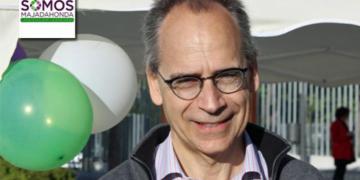 Podemos cuenta con el asesoramiento de una decena de diplomáticos