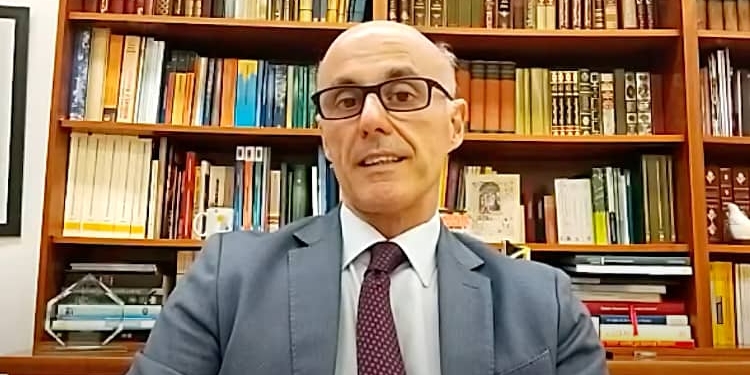 El Gobierno nombra embajador de España en Perú a Alejandro Abellán