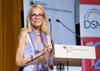 La embajadora de Alemania afirma que Europa necesita hoy “unidad, fuerza y resiliencia”