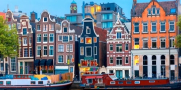 Barcelona se queda sin la Agencia del Medicamento tras la crisis catalana