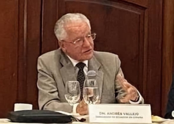 Andrés Vallejo.