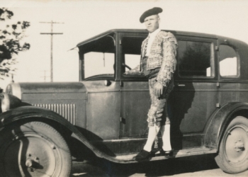 “En España eran gallegos o valencianos, pero en la emigración se hicieron españoles”