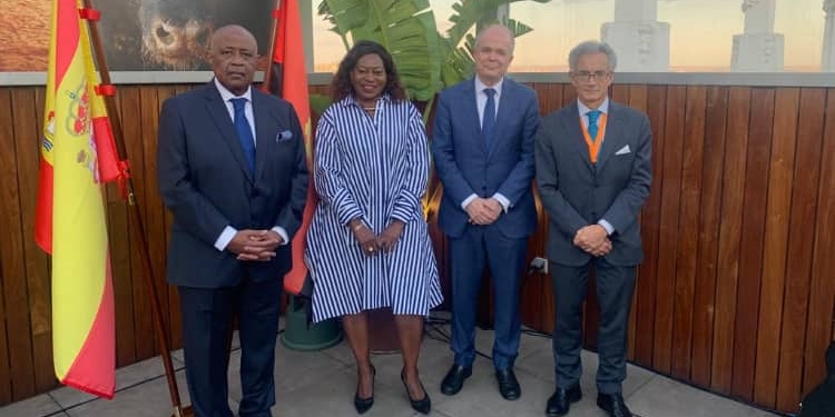 España y Angola, unidas de nuevo por vuelos directos entre Madrid y Luanda