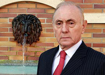 Condenan a nueve años de inhabilitación al ex embajador de España en el Congo