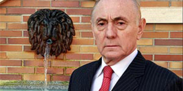 Condenan a nueve años de inhabilitación al ex embajador de España en el Congo