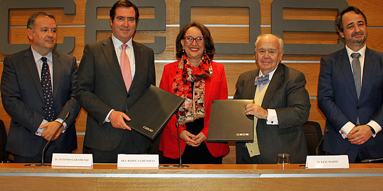 El secretario permanente de CEIB, Narciso Casado, el presidente de CEOE, Antonio Garamendi, la secretaria general iberoamericana, Rebeca Grynspan, el presidente de CIAR, Luis Martí Mingarro, y el secretario general de CIAR, Javier Iscar./ Foto: CEOE