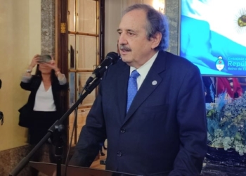 Alfonsín reclama reducir la «deuda social» latinoamericana y un «nuevo acuerdo con la UE»