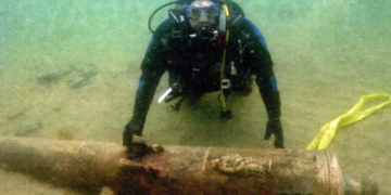 El embajador de Irlanda presenta el último libro sobre la Armada Invencible