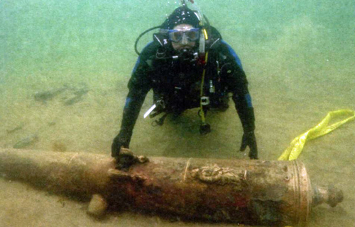 El embajador de Irlanda presenta el último libro sobre la Armada Invencible