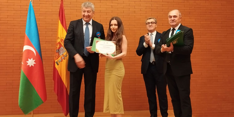 La Embajada de Azerbaiyán expone ‘Arte de la Diplomacia cultural’