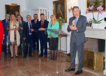 El embajador austríaco destaca la necesidad de una Unión Europea «fuerte y solidaria»