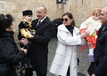 El presidente Aliyev y su esposa.