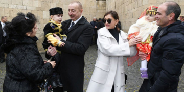 El presidente Aliyev y su esposa.