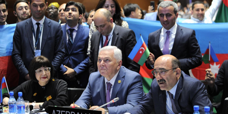 La delegación de Azerbaiyán, durante la reunión del Comité de la UNESCO./ Foto: Azertac