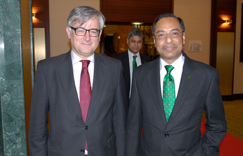 España se ofrece para participar en la modernización económica de Bangladés