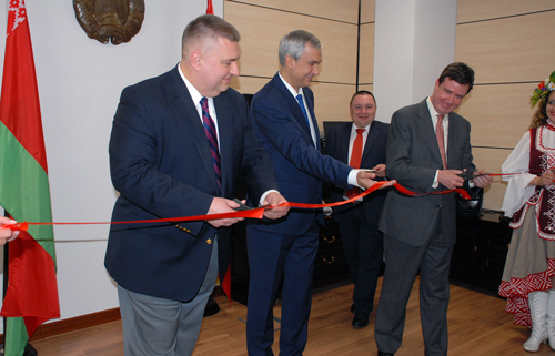 Bielorrusia abre Embajada en Madrid y España espera hacerlo en Minsk