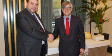 Bielorrusia anima a España a abrir una embajada en Minsk