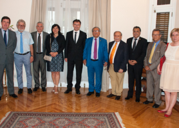 Bosnia y España reafirman su «especial relación» en la despedida de Darko Zelenika