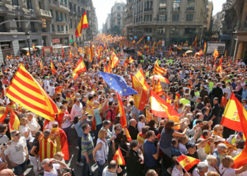 La marcha de Barcelona refuerza la acción exterior del Gobierno sobre Cataluña