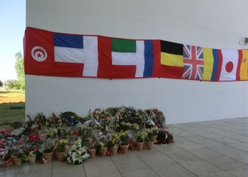 Exteriores desaconseja “todo viaje no esencial” a Túnez