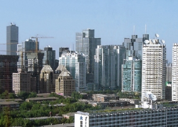 El Gobierno crea una Consejería de Finanzas en Pekín y cierra las de Argentina y México