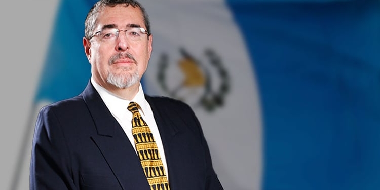 La UE respalda unánimemente al presidente electo de Guatemala a petición de España