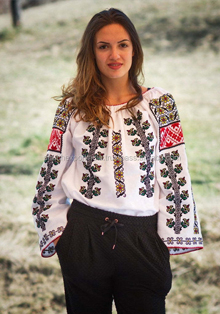 El Instituto Rumano de Cultura celebra el Día de la Blusa Rumana