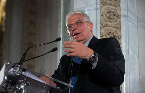 El ministro Josep Borrell, ayer en el Foro ABC./ Foto: Ángel de Antonio