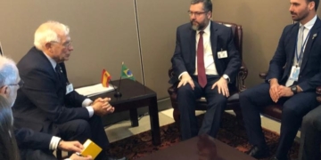 Borrell defiende ante su homólogo brasileño la ratificación del acuerdo UE- Mercosur