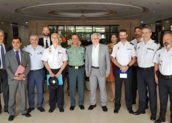 Borrell se reúne en Níger con los equipos antiterroristas españoles