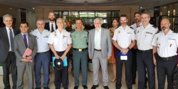 Borrell se reúne en Níger con los equipos antiterroristas españoles