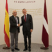 Borrell expresa a su colega de Letonia el compromiso de España con la seguridad de la zona