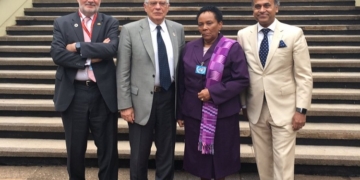 Kenia recibe a un ministro de Exteriores español por primera vez en 40 años