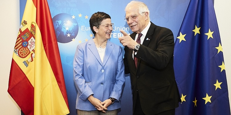 González Laya se muestra “perfectamente dispuesta” a recibir a Guaidó en España